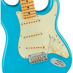Fender - American Professional II Stratocaster® - Maple Fingerboard - Miami Blue