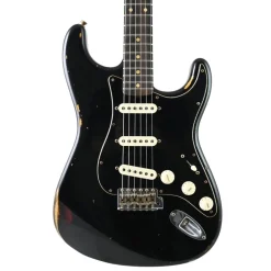 Fender Custom Shop - Limited Edition Dual-Mag II Strat Relic - Rosewood Fingerboard - Aged Black Over 3-Colour Sunburst