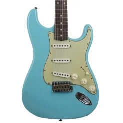 Fender Custom Shop '62/'63 Stratocaster Journeyman Relic - Aged Daphne Blue