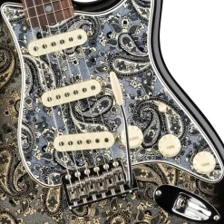 Fender Custom Shop Limited Edition 68 Stratocaster Journeyman Relic with Closet Classic Hardware 3A Rosewood Fingerboard Black Paisley