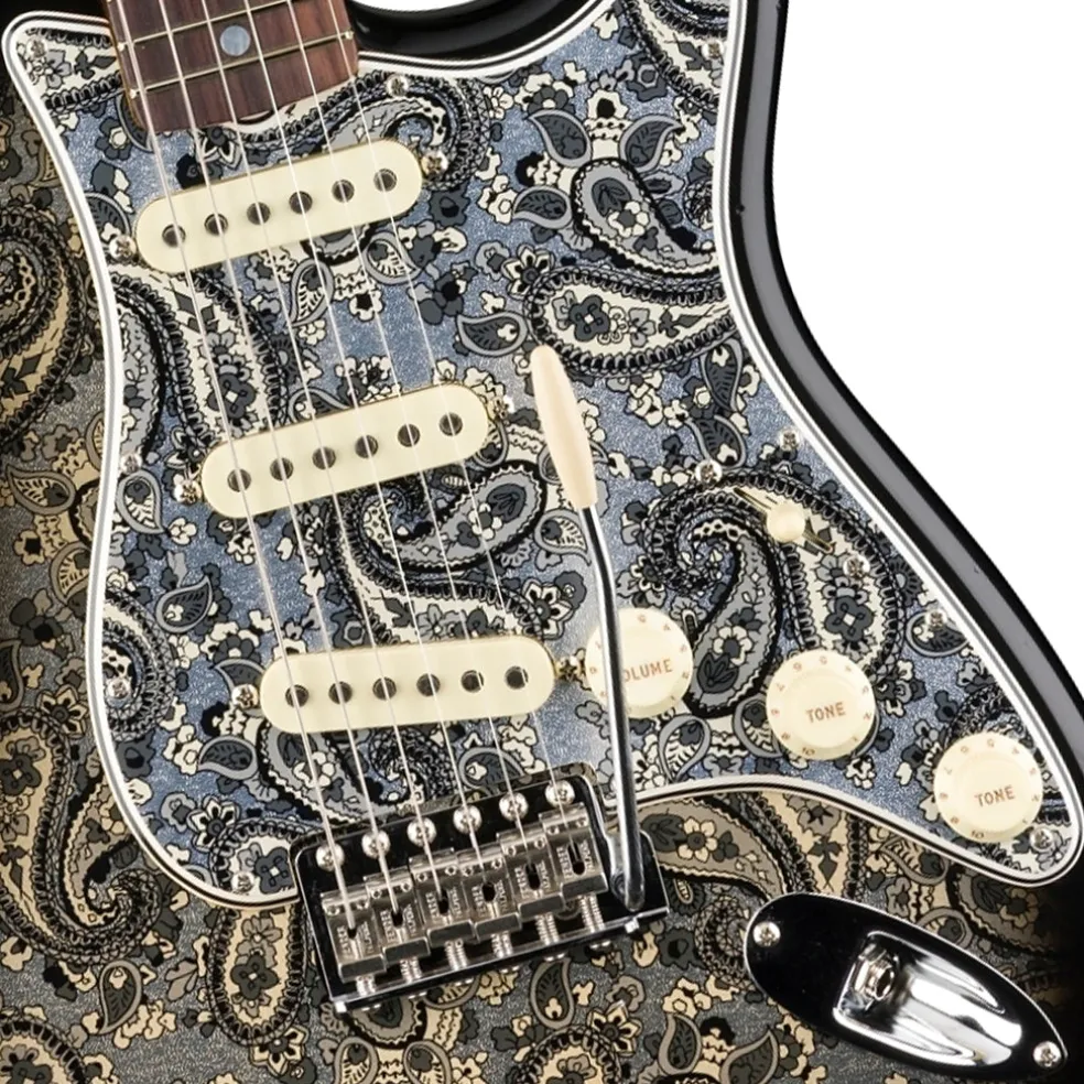 Fender Custom Shop Limited Edition 68 Stratocaster Journeyman Relic with Closet Classic Hardware 3A Rosewood Fingerboard Black Paisley