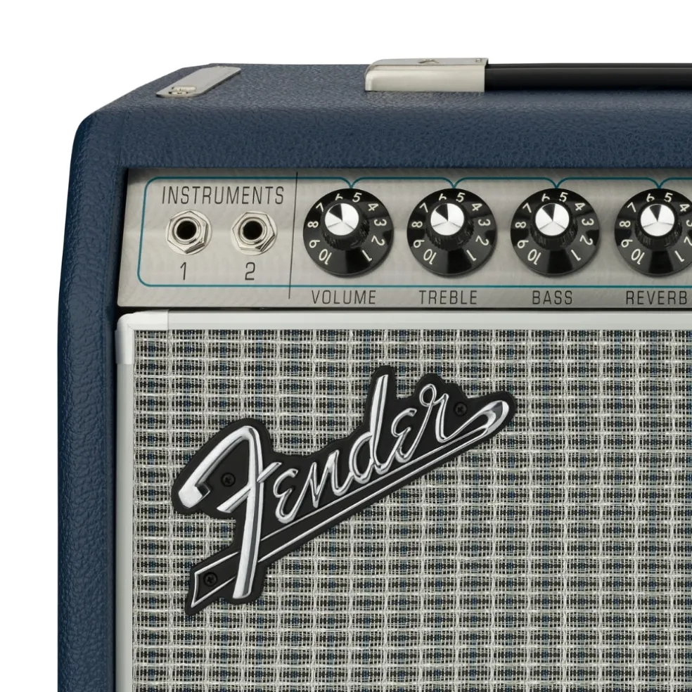 Fender Limited Edition 68 Custom Vibro Champ in Navy Blue