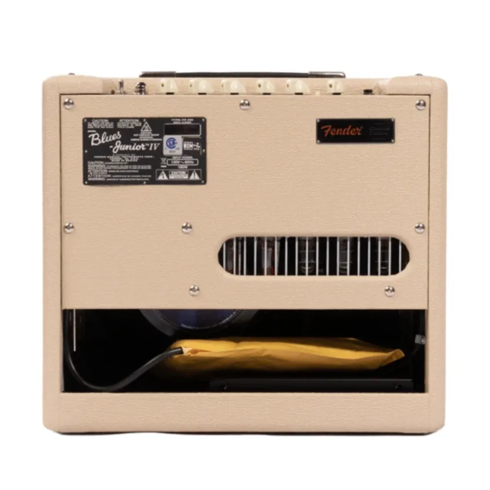 Fender Limited Edition Blues Junior IV 1 x 12-inch 15-watt Tube Combo Amp - Blonde Wheat