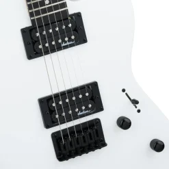 Jackson JS Series Surfcaster JS22 HT Electric Guitar Amaranth Fingerboard Snow White