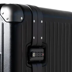 Quantum Industries GTX-MKIII Triple Guitar Vault