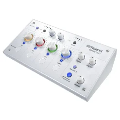 Roland Dual-Bus Gaming Mixer
