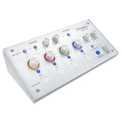 Roland Dual-Bus Gaming Mixer
